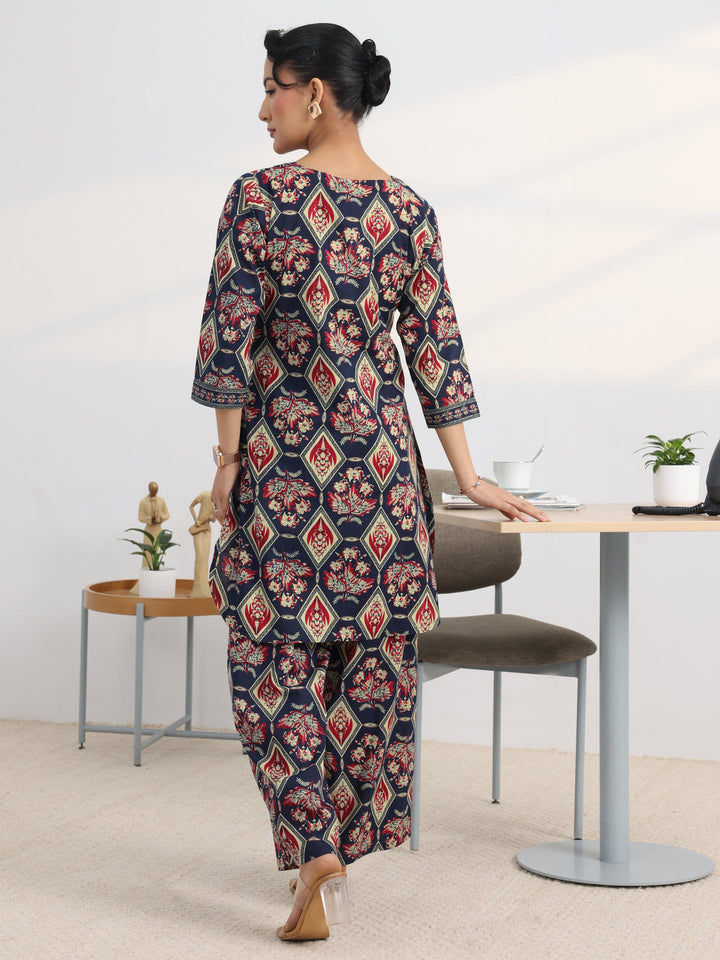 Blue Floral Printed Cotton Blend Straight Kurta Set