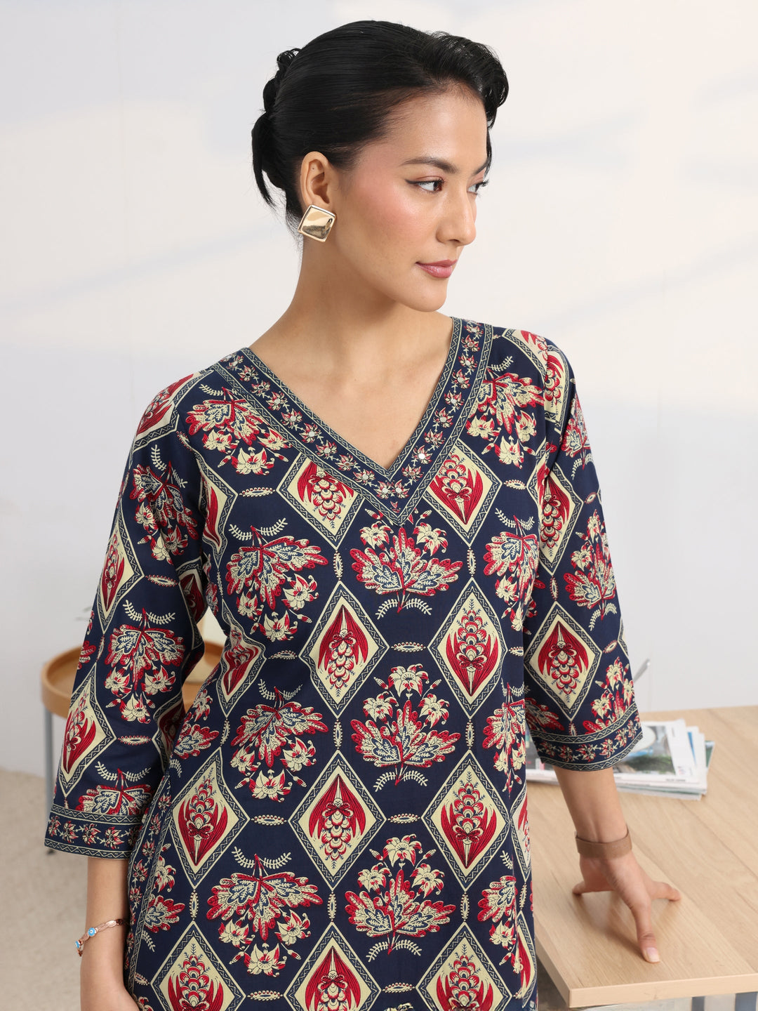 Blue Floral Printed Cotton Blend Straight Kurta Set