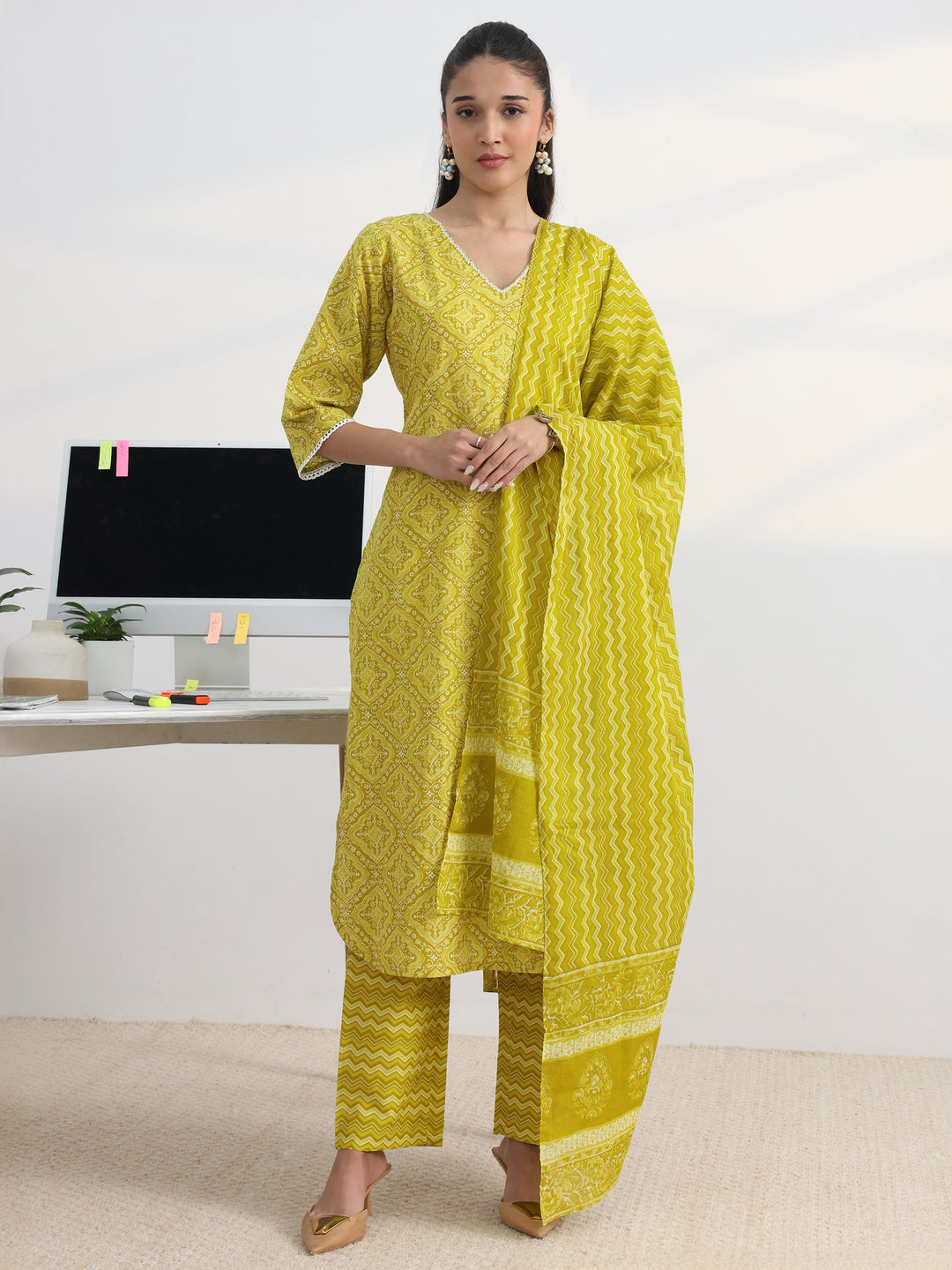 Green Printed Cotton Blend Straight Suit Set With Dupatta