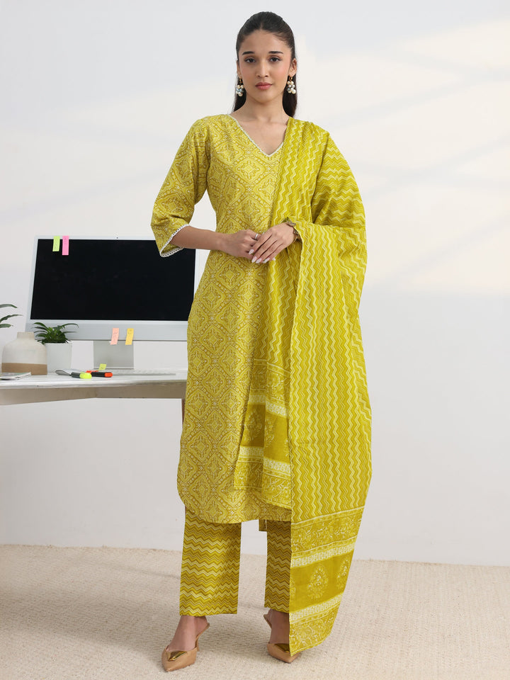 Green Printed Cotton Blend Straight Suit Set With Dupatta