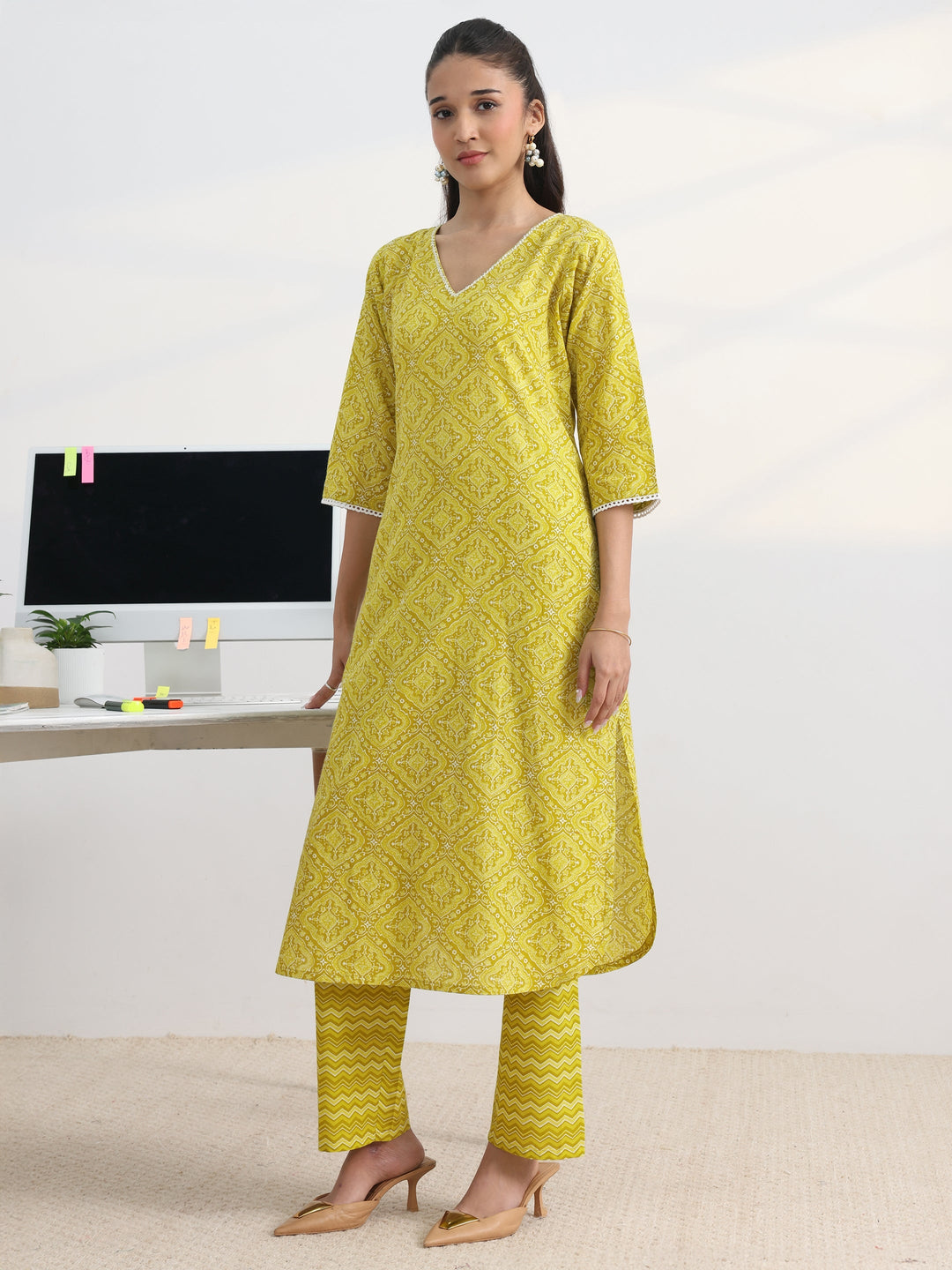 Green Printed Cotton Blend Straight Suit Set With Dupatta