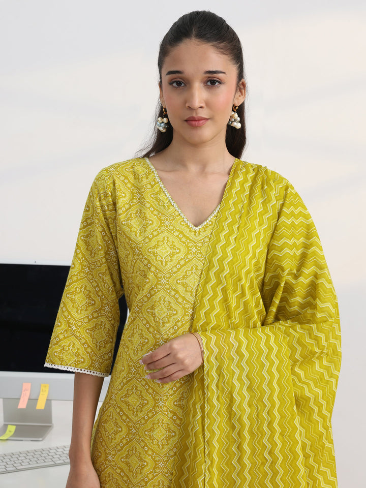 Green Printed Cotton Blend Straight Suit Set With Dupatta