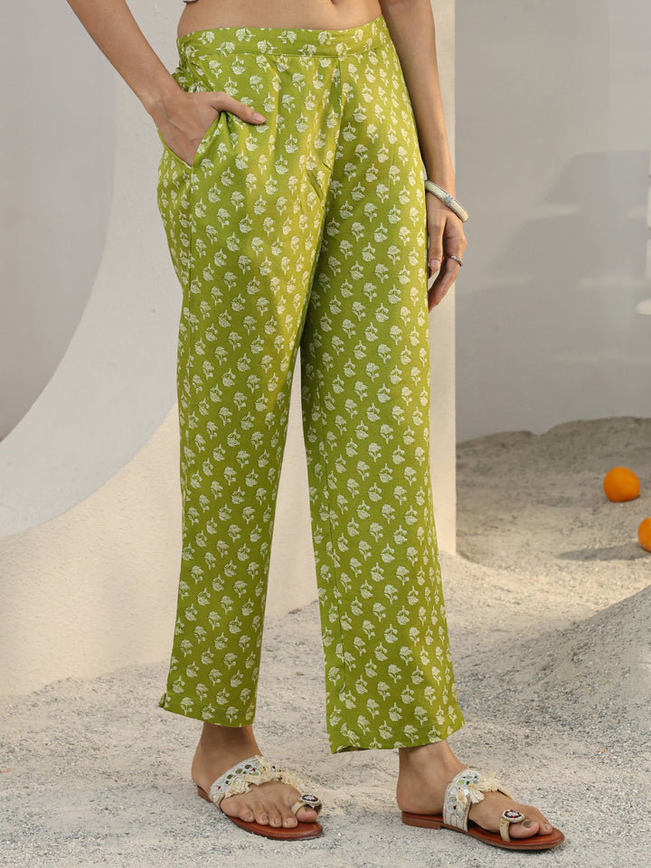 Green Floral Printed Cotton Blend Straight Suit Set With Dupatta