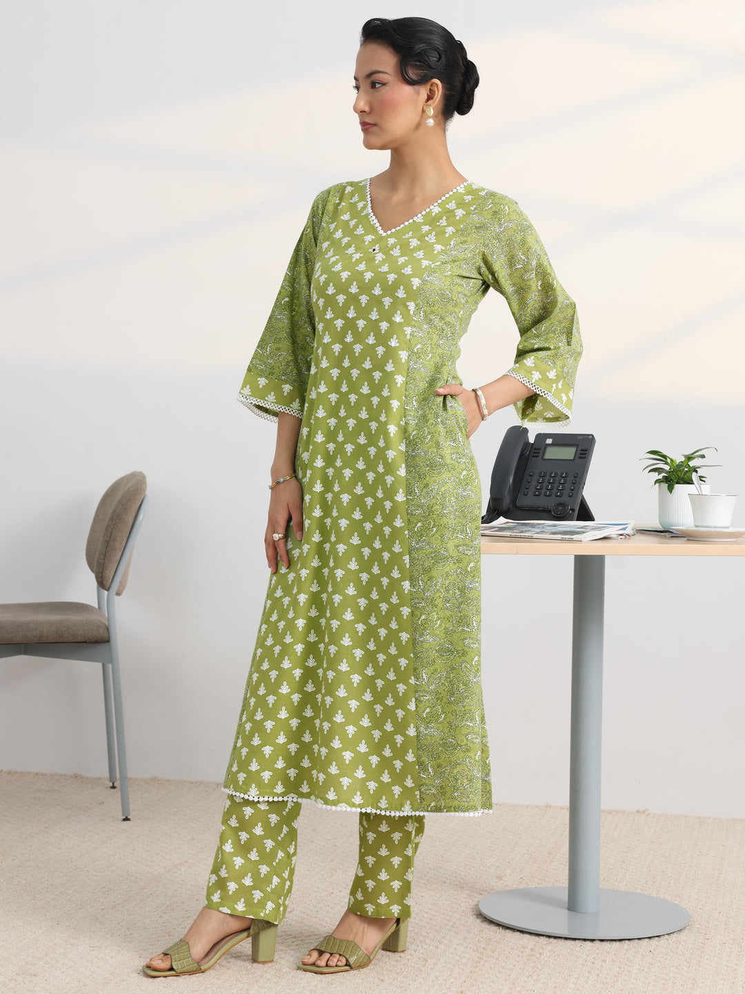 Green Floral Printed Cotton Blend A-Line Suit Set With Dupatta