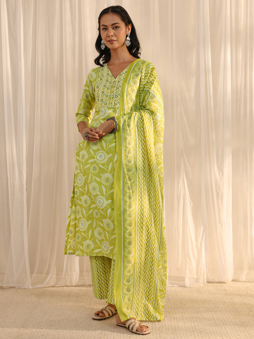 Green Floral Printed Cotton Blend Straight Suit Set With Dupatta