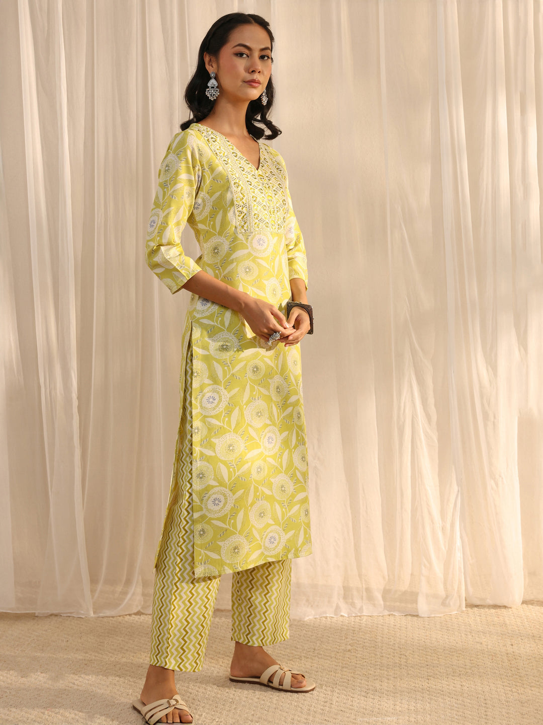 Green Floral Printed Cotton Blend Straight Suit Set With Dupatta