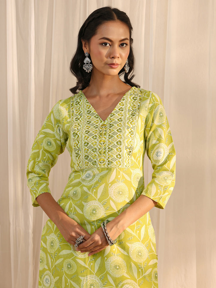 Green Floral Printed Cotton Blend Straight Suit Set With Dupatta