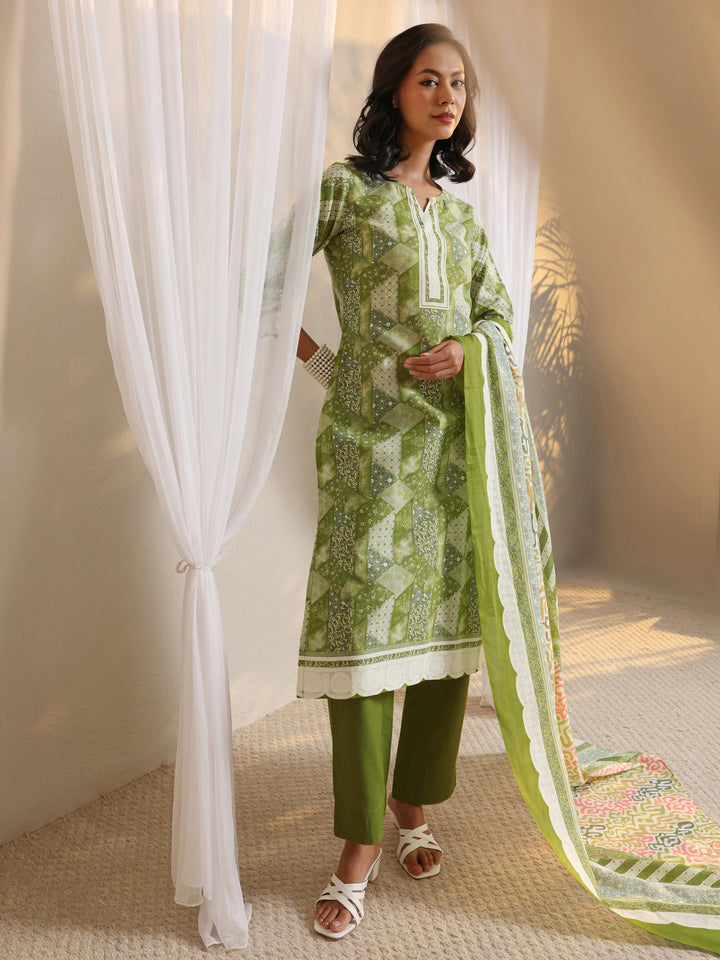 Green Geometric Printed Cotton Blend Straight Suit Set With Dupatta