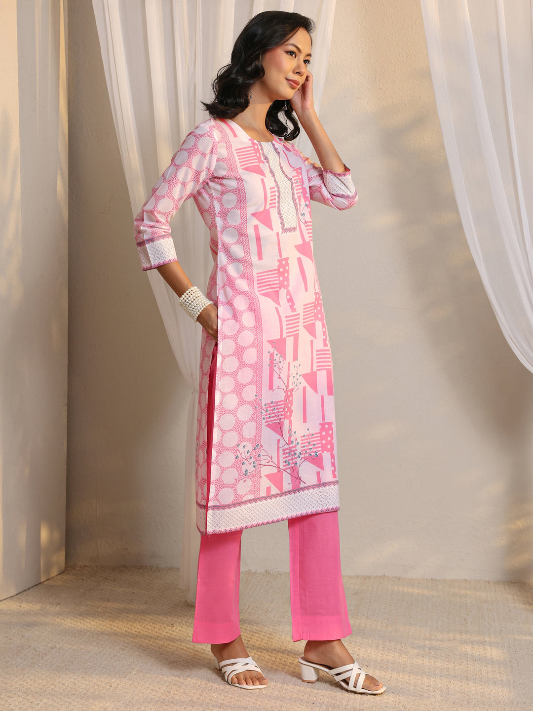 Pink Geometric Printed Cotton Blend Straight Suit Set With Dupatta