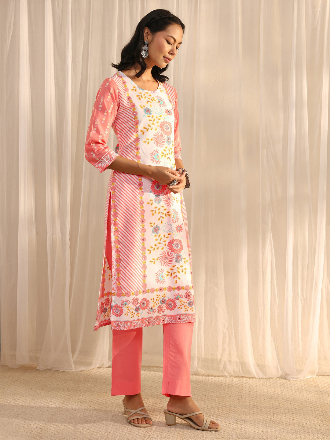Peach Floral Printed Cotton Blend Straight Suit Set With Dupatta