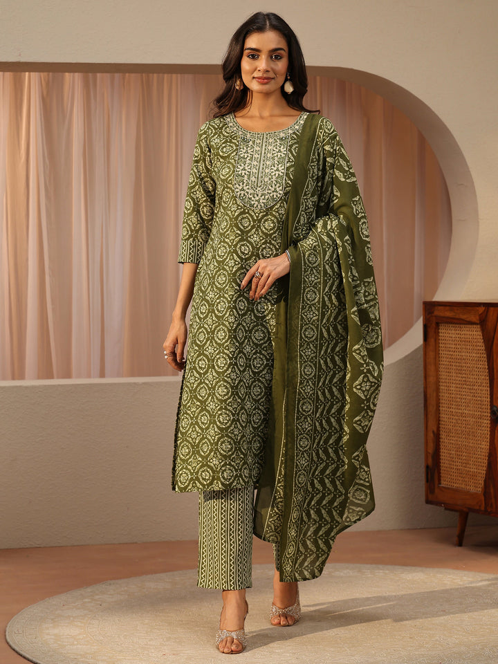 Green Ethnic Motifs Printed Cotton Blend Straight Suit Set With Dupatta