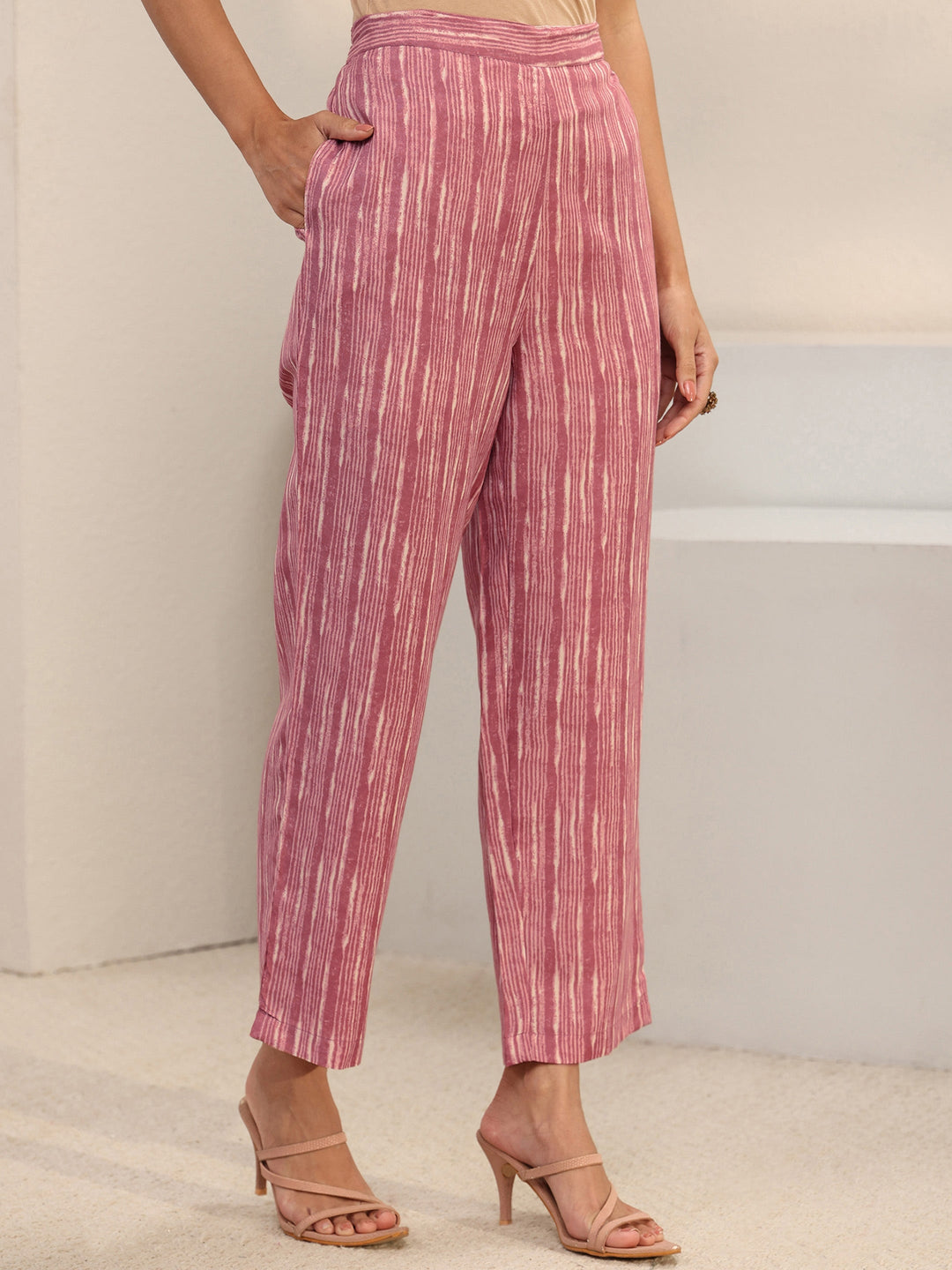 Pink Floral Printed Cotton Blend Straight Suit Set With Dupatta