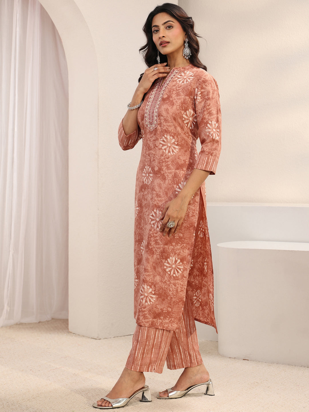 Peach Floral Printed Cotton Blend Straight Suit Set With Dupatta