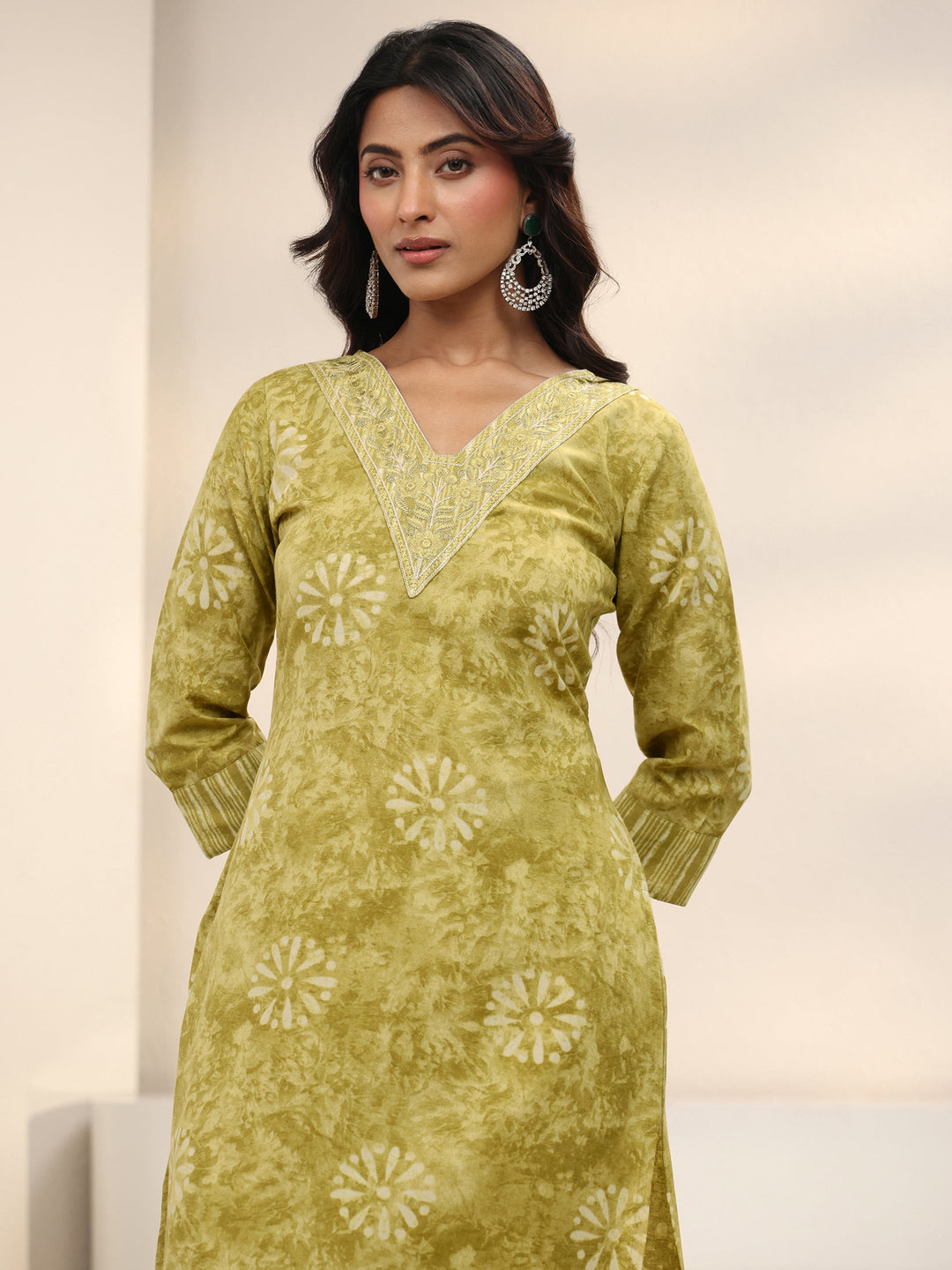 Green Floral Printed Cotton Blend Straight Suit Set With Dupatta