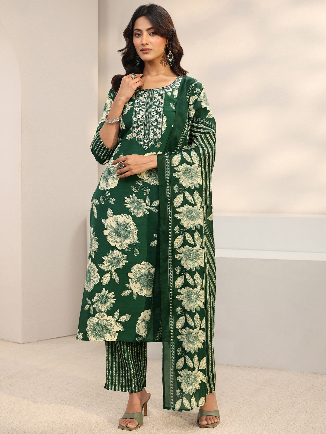 Green Floral Printed Cotton Blend Straight Suit Set With Dupatta