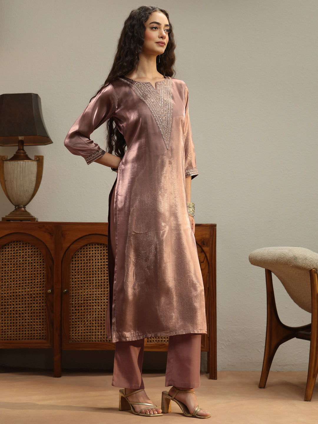 Mauve Yoke Design Tissue Straight Suit Set