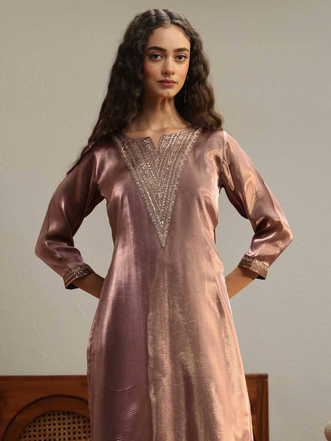 Mauve Yoke Design Tissue Straight Suit Set