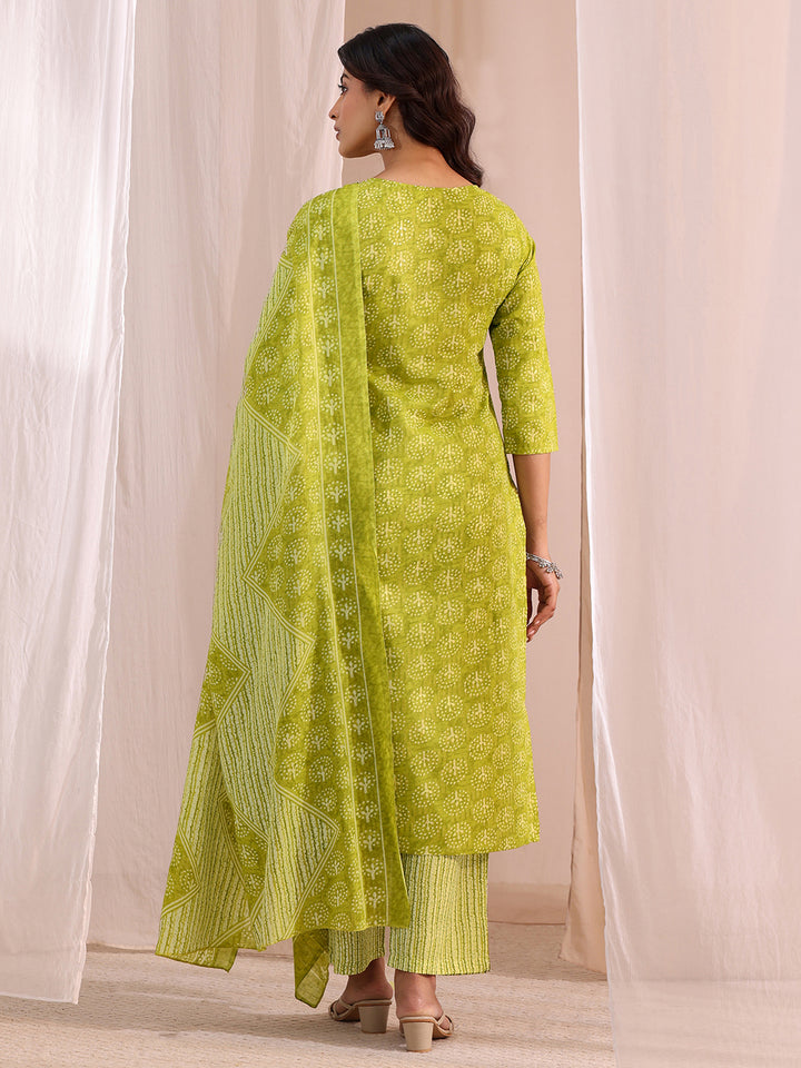 Gerua Green Floral Printed Cotton Blend Straight Suit Set