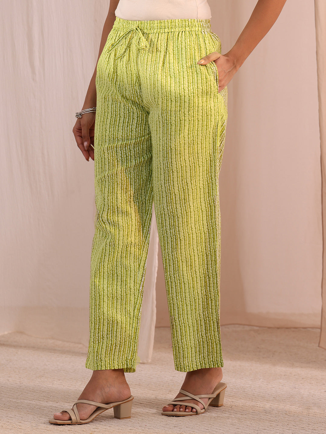 Gerua Green Floral Printed Cotton Blend Straight Suit Set