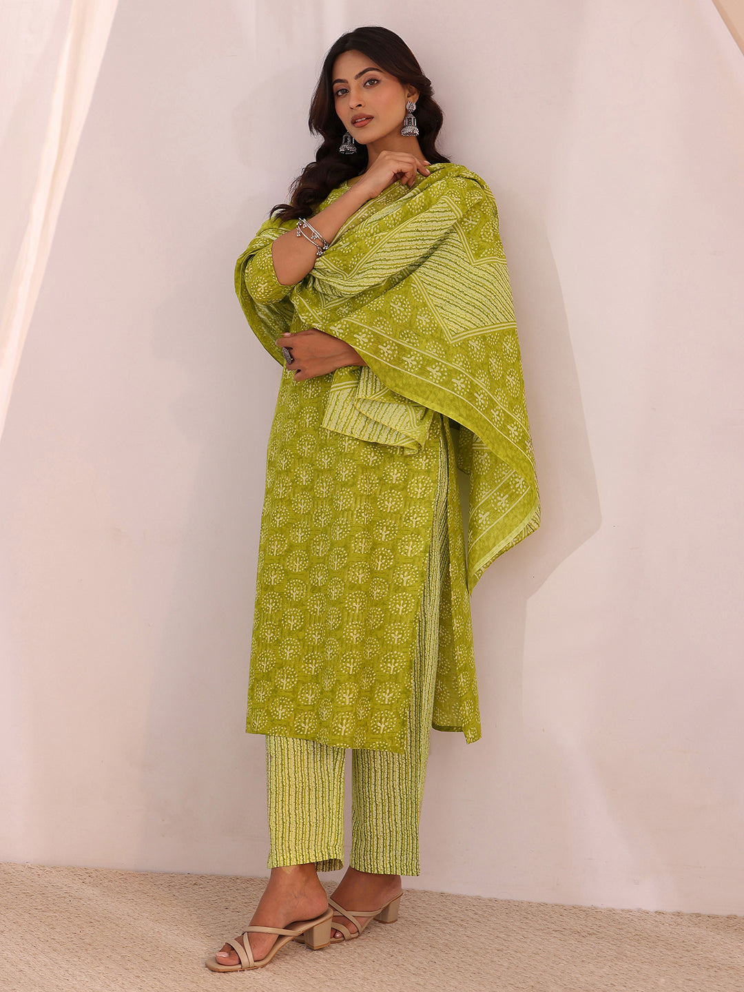 Gerua Green Floral Printed Cotton Blend Straight Suit Set