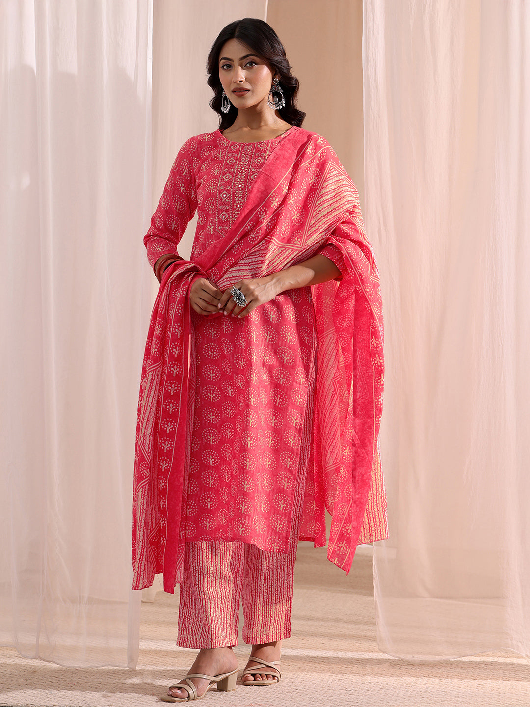 Gerua Pink Floral Printed Cotton Blend Straight Suit Set