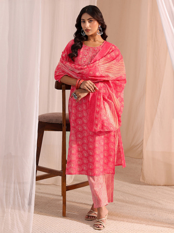 Gerua Pink Floral Printed Cotton Blend Straight Suit Set