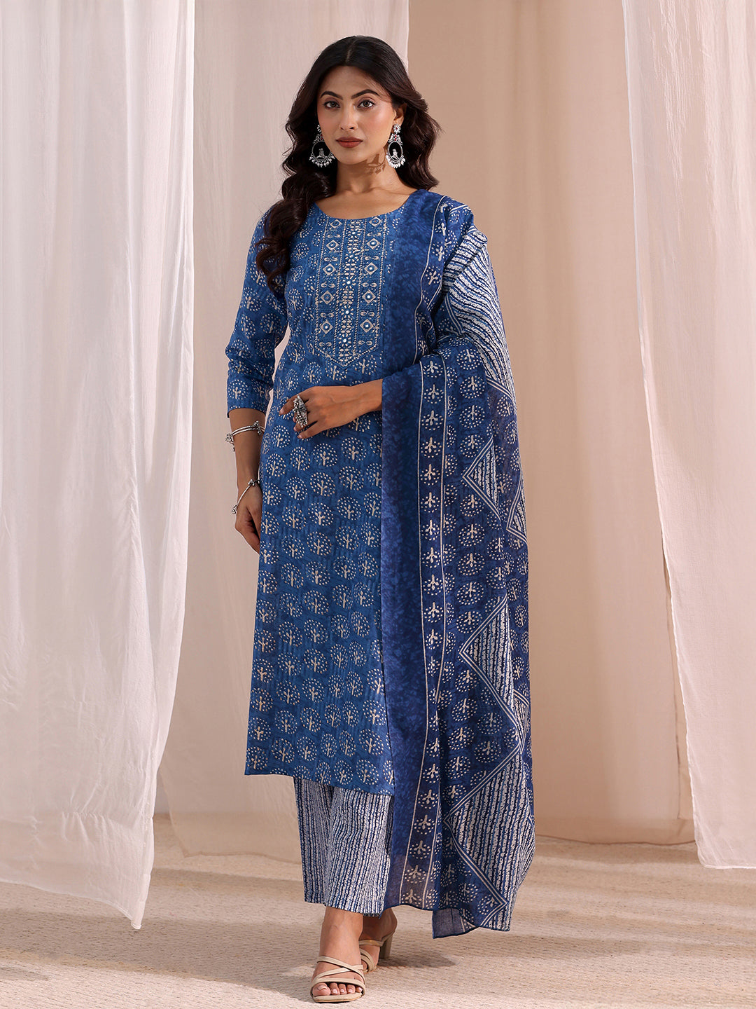 Gerua Blue Floral Printed Cotton Blend Straight Suit Set