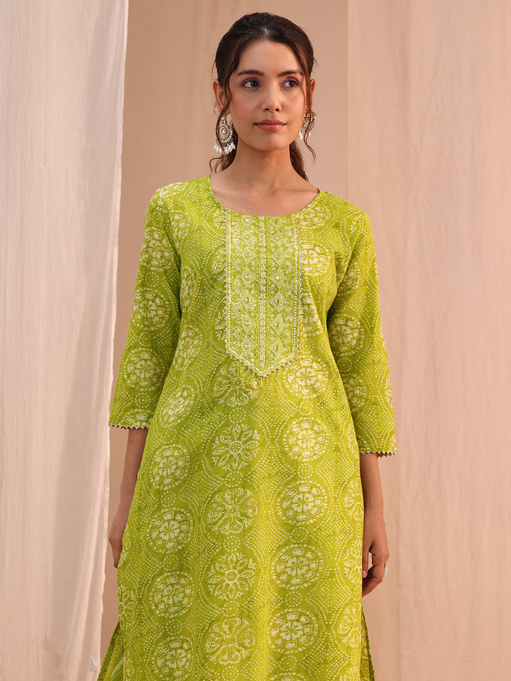 Gerua Green Floral Cotton Blend Straight Suit Set