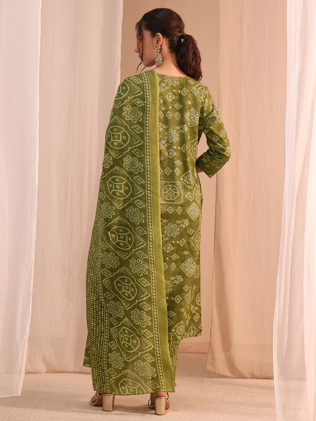 Gerua Green Bandhani Printed Cotton Blend Straight Suit Set