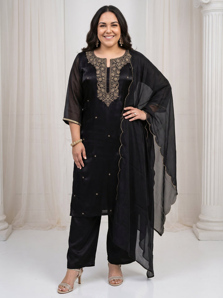 Plus Size Black Floral Embroidered Tissue Straight Suit Set