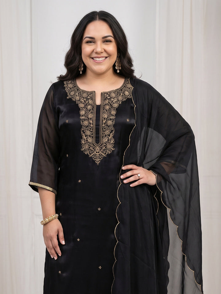 Plus Size Black Floral Embroidered Tissue Straight Suit Set