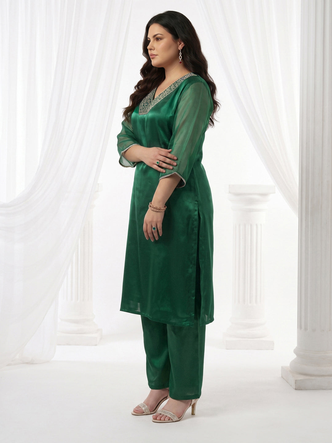Plus Size Green Yoke Design Embroidered Tissue Straight Suit Set