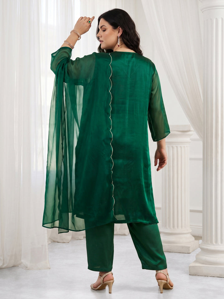 Plus Size Green Yoke Design Embroidered Tissue Straight Suit Set