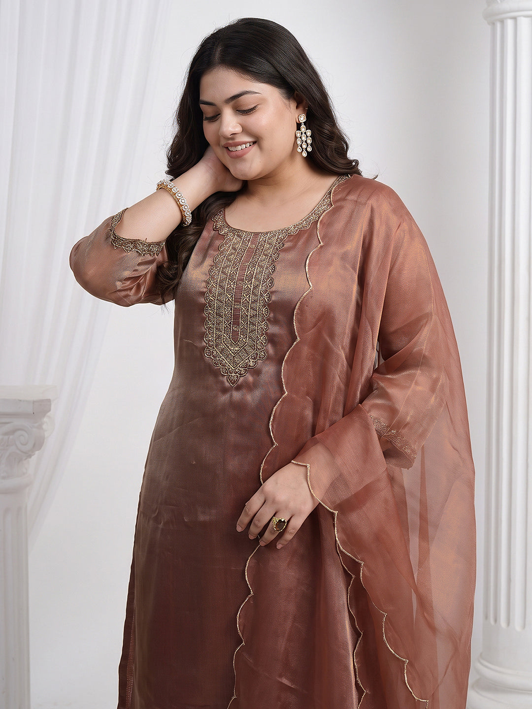 Plus Size Peach Yoke Design Tissue Straight Suit Set