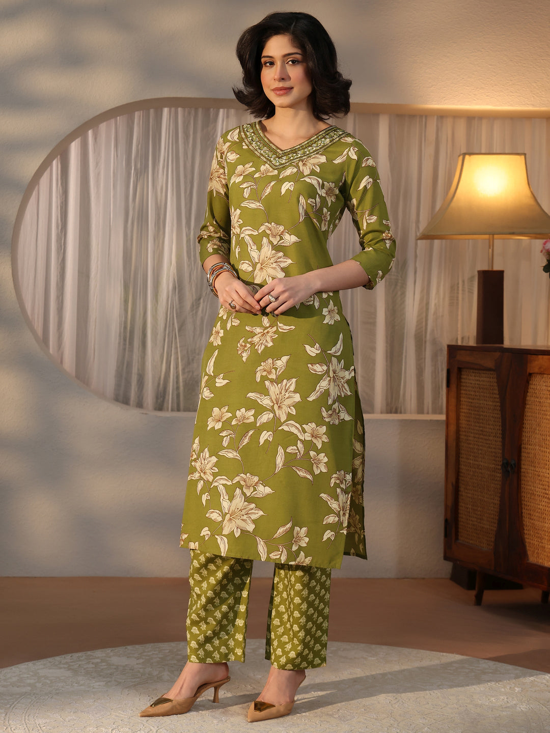 Gerua Green Floral Printed Straight Suit Set