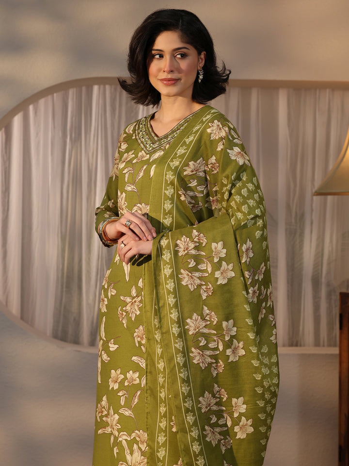Gerua Green Floral Printed Straight Suit Set