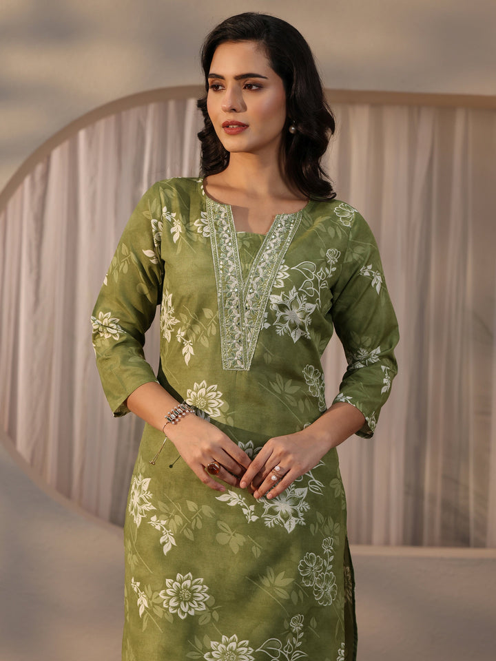 Gerua Green Floral Printed Straight Suit Set