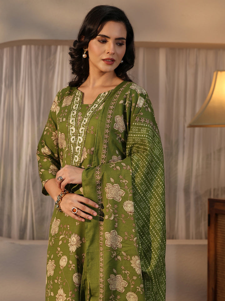 Gerua Green Floral Printed Straight Suit Set