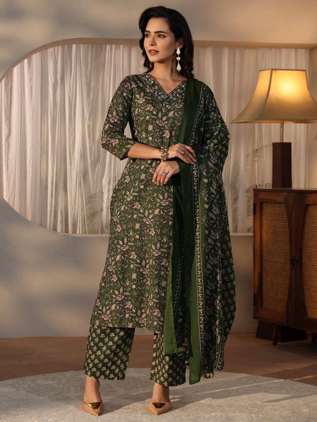 Gerua Green Floral Printed Straight Suit Set