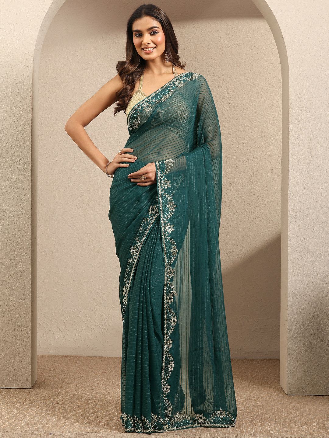 Green Embellished Georgette Saree With Unstitched Blouse Piece
