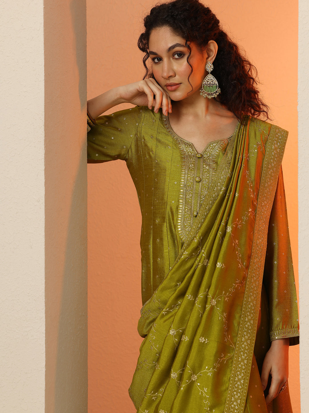 Green Embellished Silk Blend Anarkali Suit Set With Dupatta