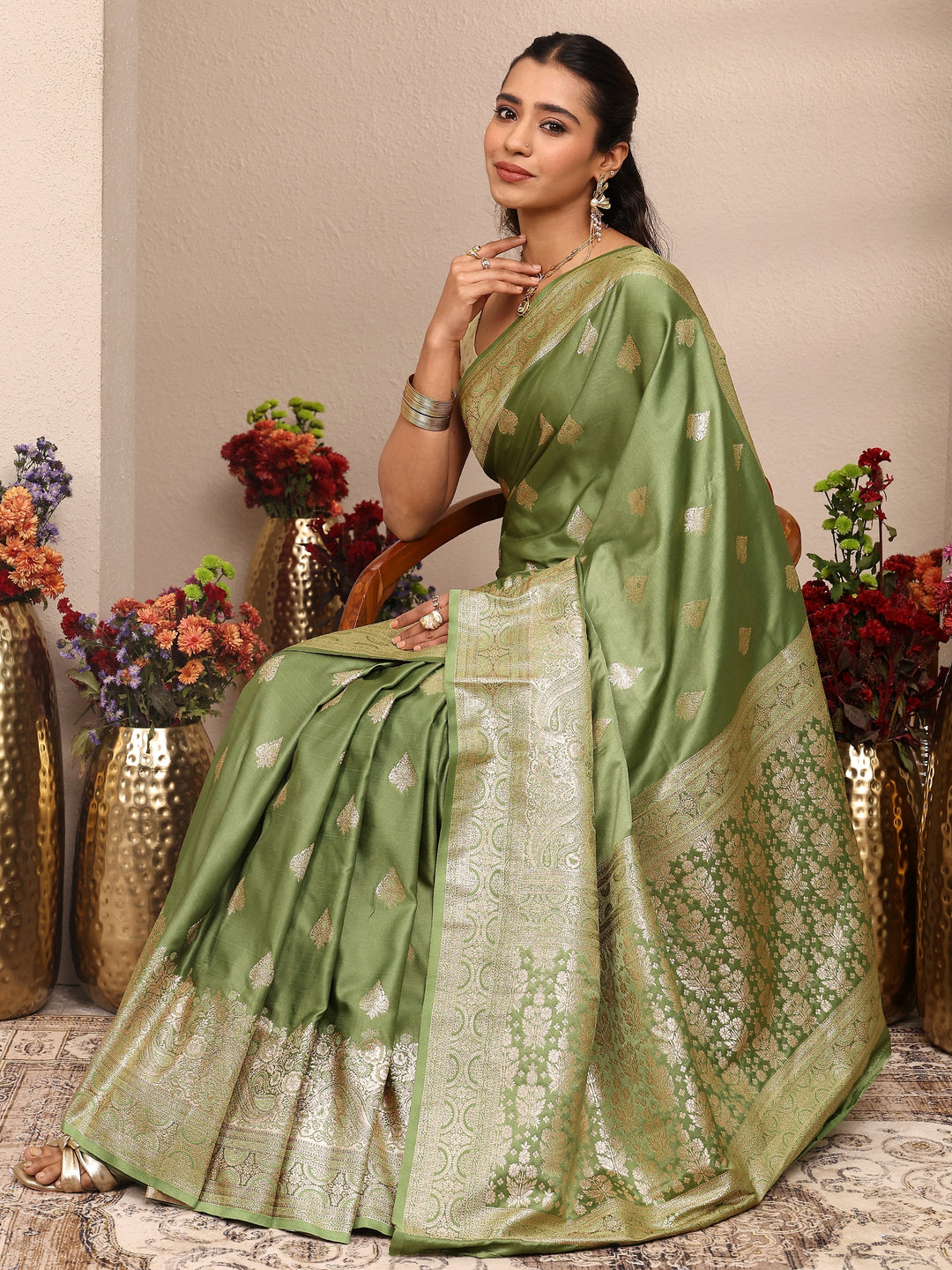 Libas Green Woven Design Banarsi Silk Blend Saree With Unstitched Blouse Piece