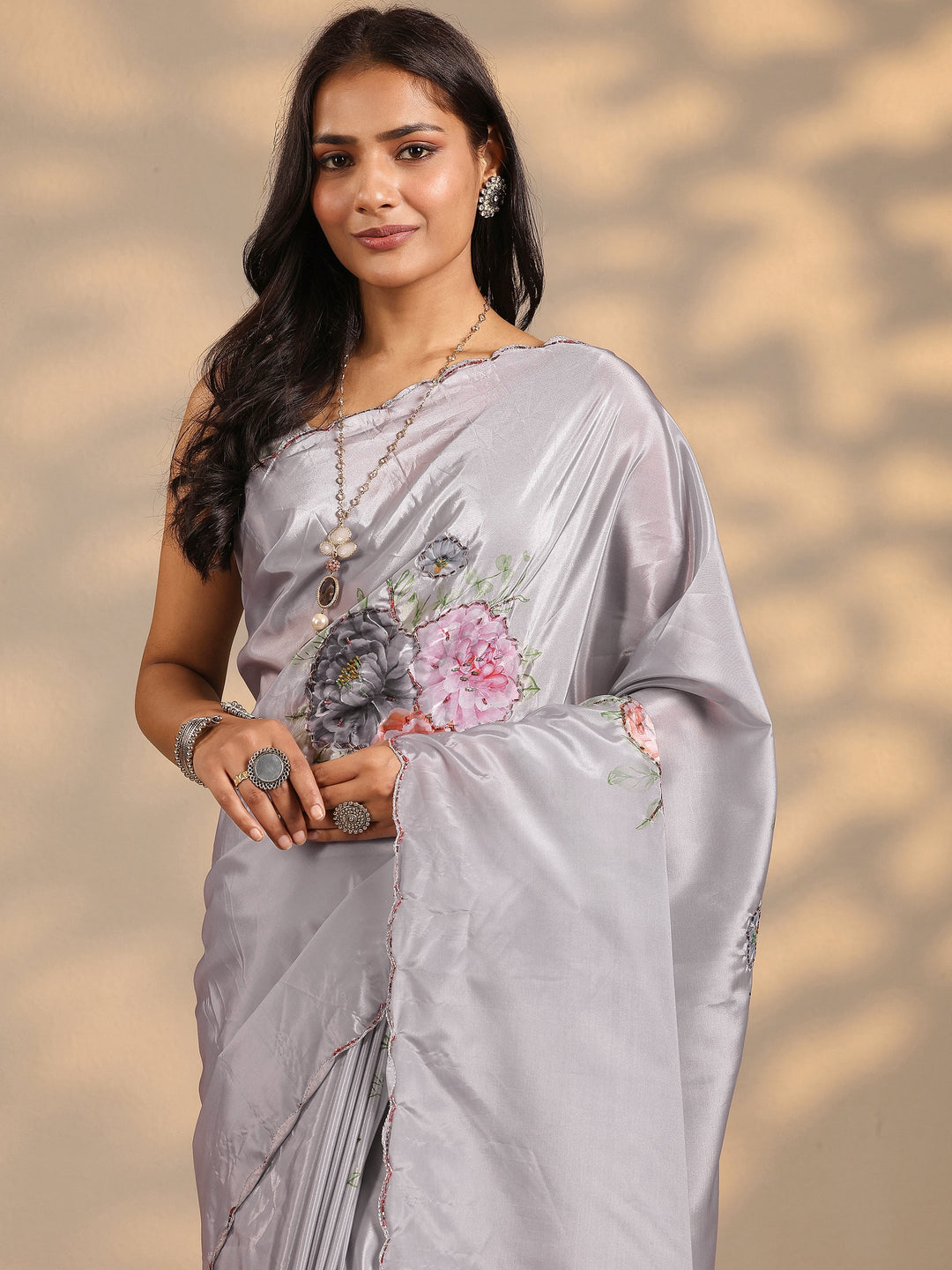 Grey Printed Silk Blend Saree With Unstitched Blouse Piece