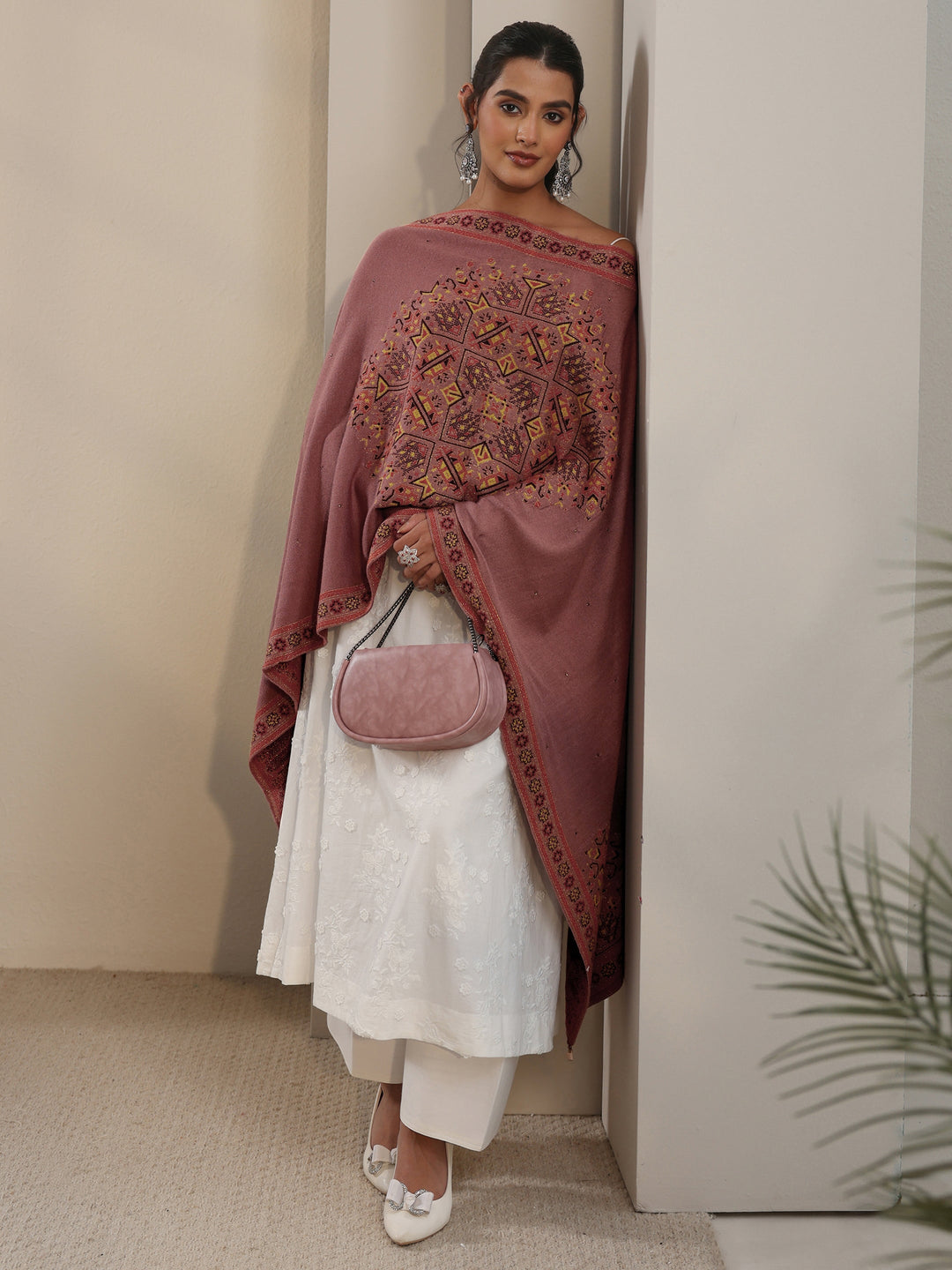 Libas Mauve Geometric Knitted Acrylic Wrap Shawl