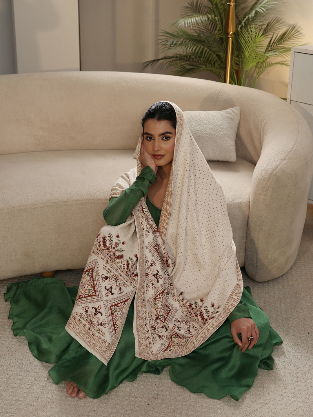 Libas White Mesh Knitted Acrylic Wrap Shawl