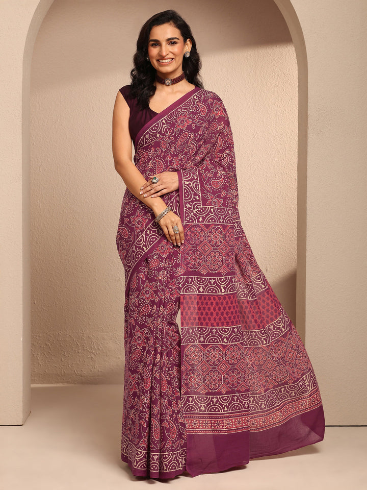Maroon Paisley Printed Cotton Saree With Unstitched Blouse Piece