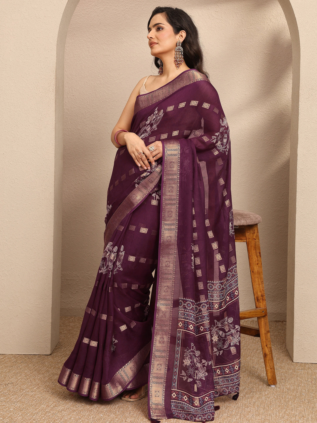 Maroon Printed Georgette Saree With Unstitched Blouse Piece