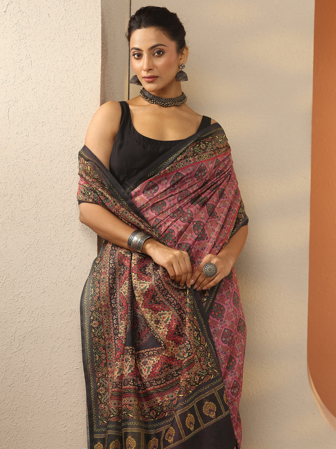 Multi Printed Silk Blend Saree With Unstitched Blouse Piece