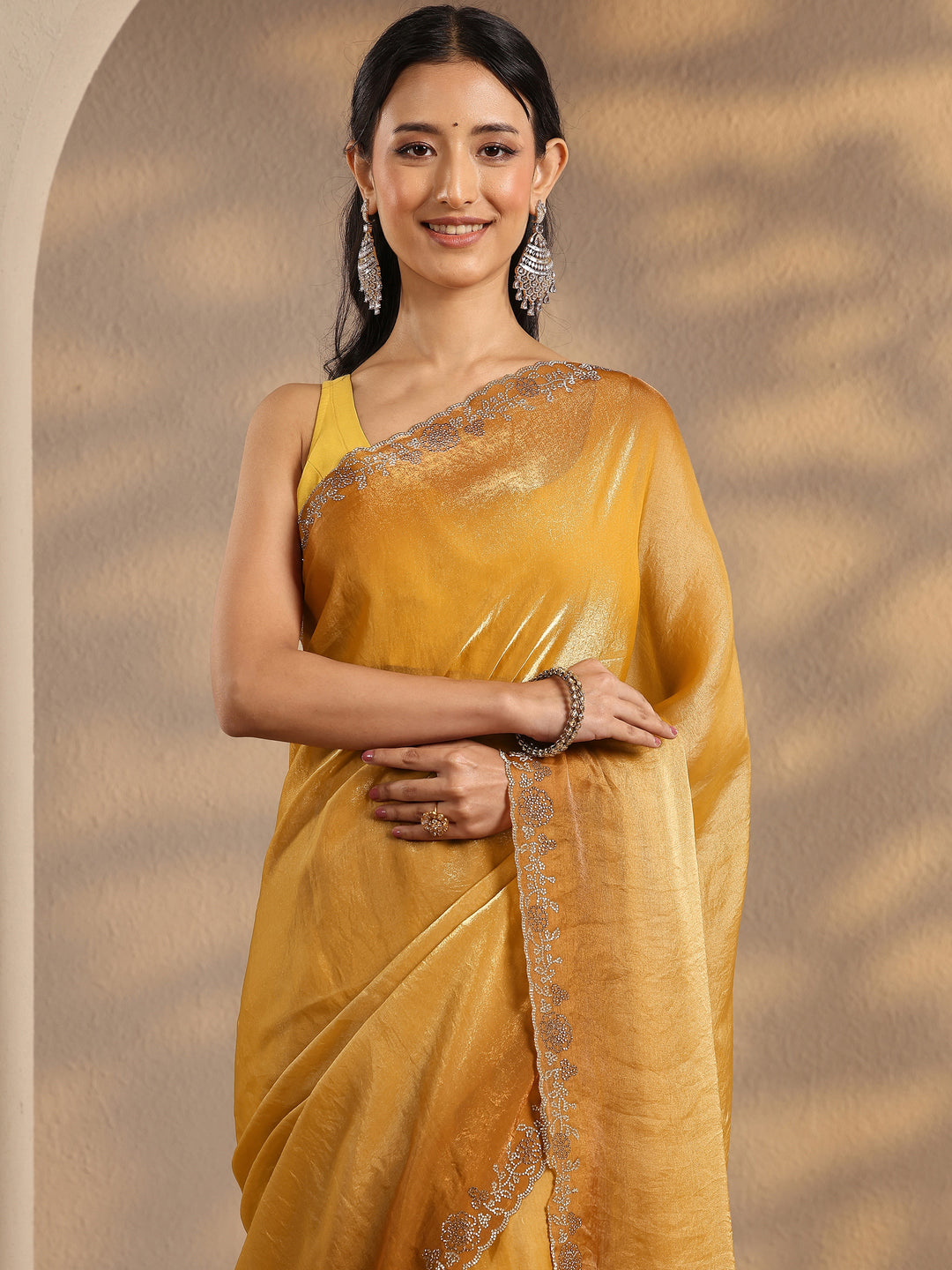 Mustard Solid Silk Blend Saree With Unstitched Blouse Piece