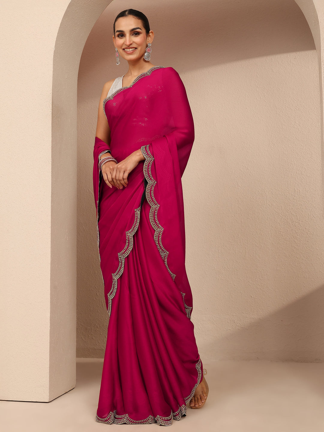 Pink Solid Silk Blend Saree With Unstitched Blouse Piece